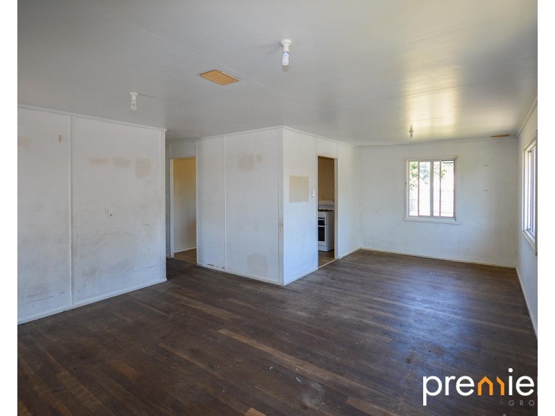 24 Brian Street, Riverview QLD 4303