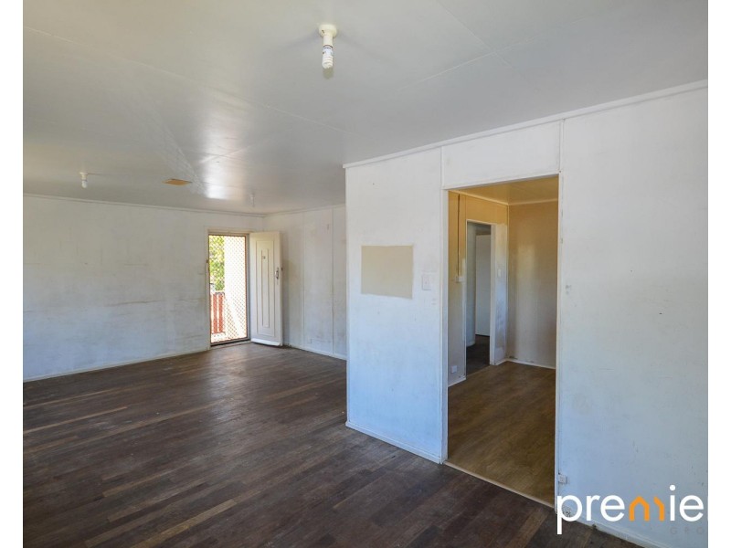 24 Brian Street, Riverview QLD 4303