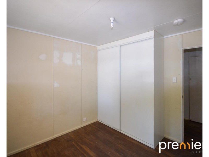 24 Brian Street, Riverview QLD 4303