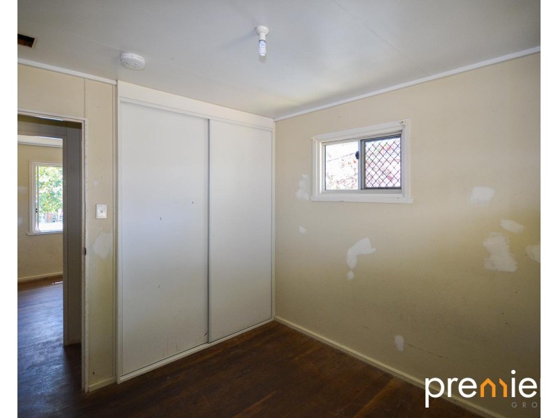 24 Brian Street, Riverview QLD 4303