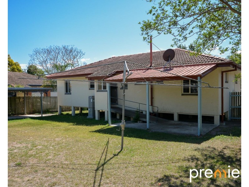 24 Brian Street, Riverview QLD 4303