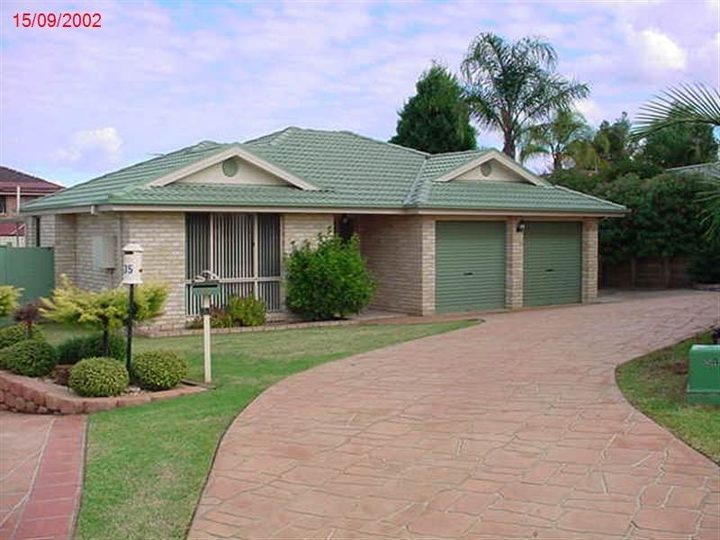 33 Yuroka st, Glenmore Park NSW 2745