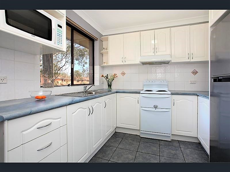 2/8 Railway St, Werrington NSW 2747