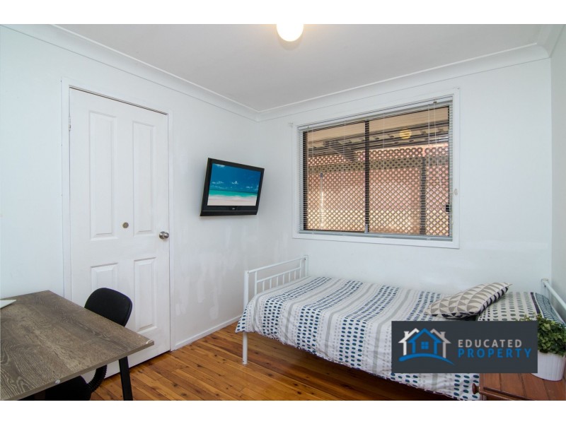 16 Colson Crescent, Werrington County NSW 2747