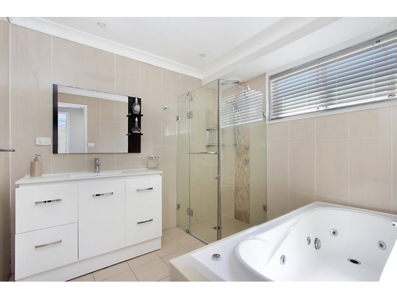 20 Derwent Place, St Clair NSW 2759