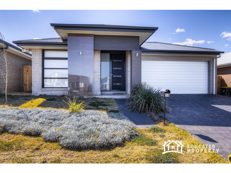 10 Romney Street, Elderslie NSW 2570
