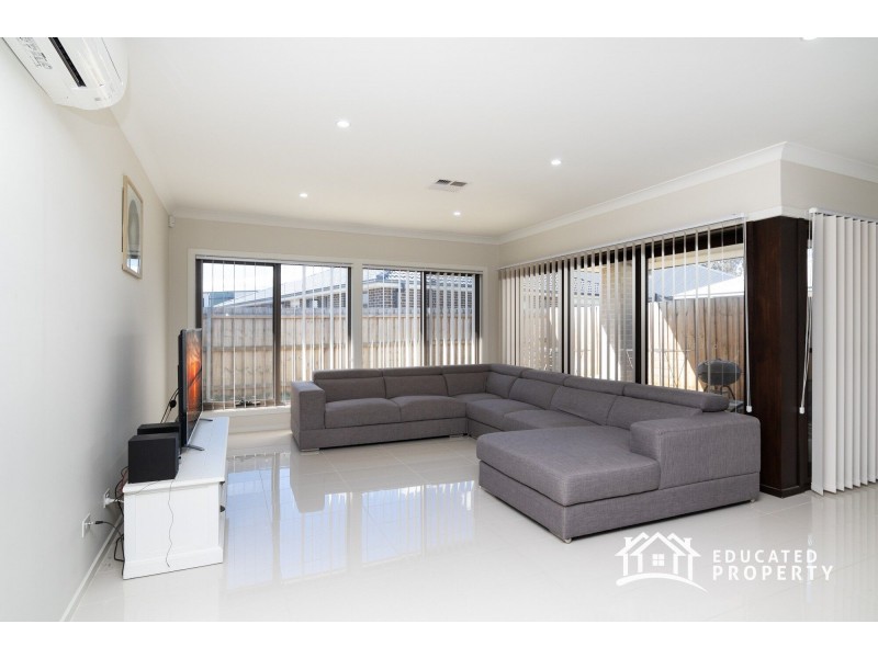 10 Romney Street, Elderslie NSW 2570