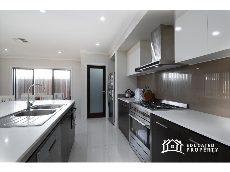 10 Romney Street, Elderslie NSW 2570