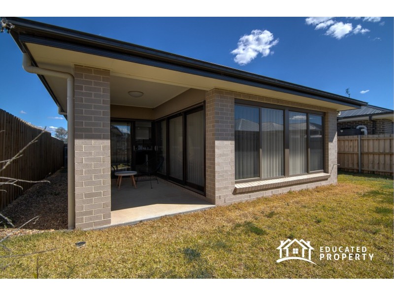 10 Romney Street, Elderslie NSW 2570