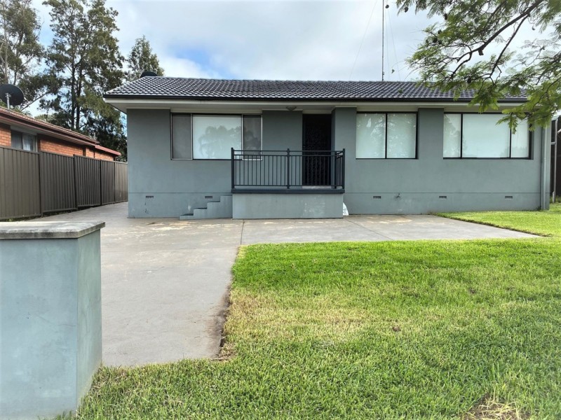 5 CORBIN AVENUE, South Penrith NSW 2750