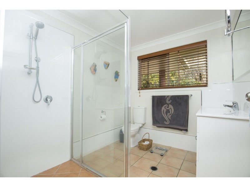 186 Sylvan Drive, Moore Park Beach QLD 4670
