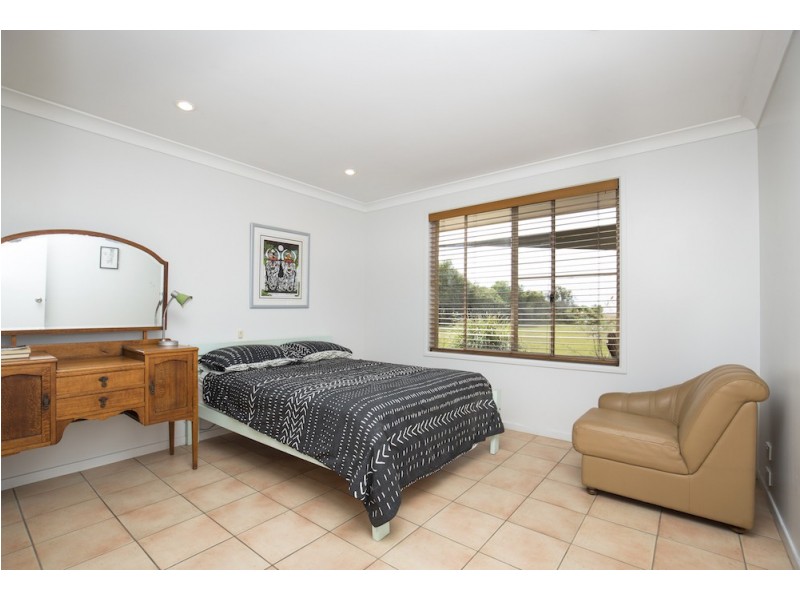 186 Sylvan Drive, Moore Park Beach QLD 4670
