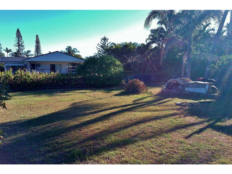 30 The Esplanade, Elliott Heads QLD 4670