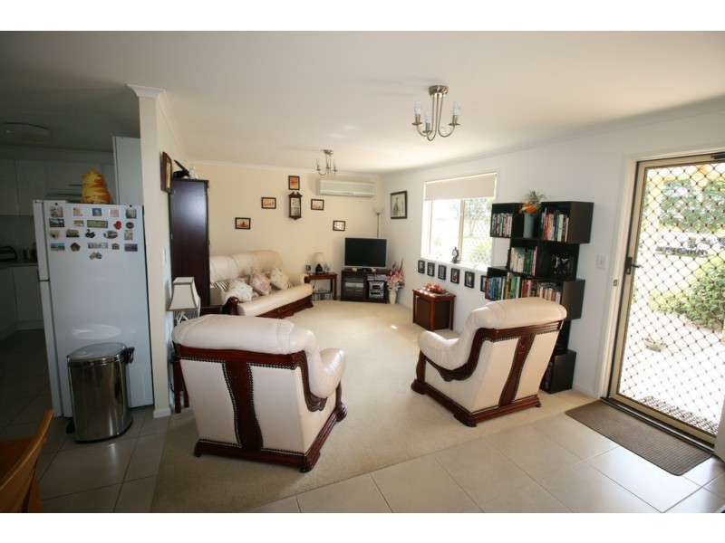 15 Swan Dr, Kalkie QLD 4670