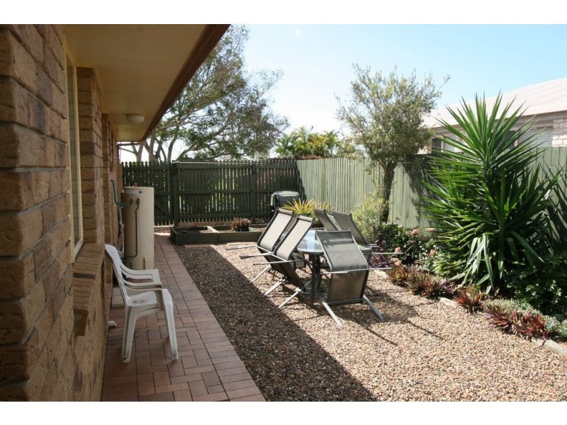 15 Swan Dr, Kalkie QLD 4670