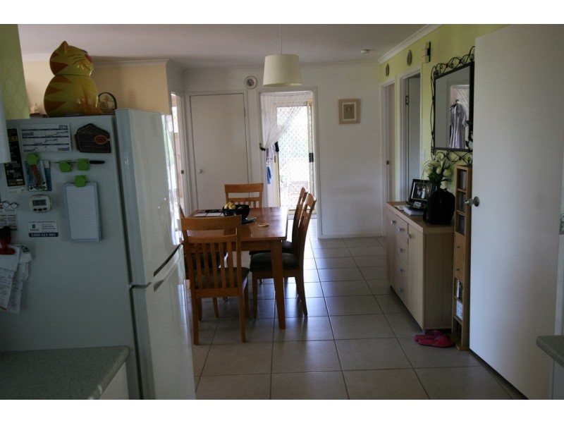 15 Swan Dr, Kalkie QLD 4670