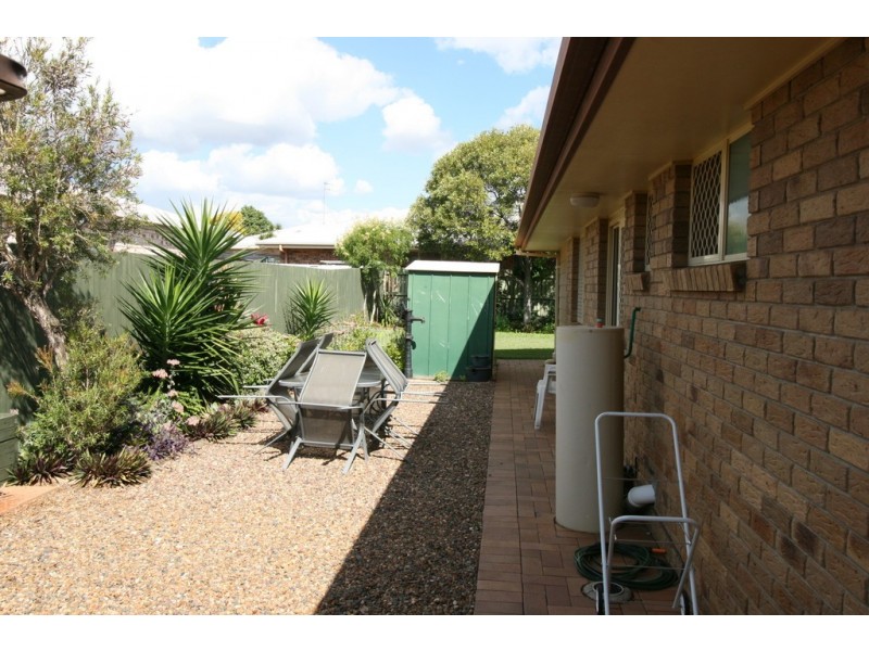 15 Swan Dr, Kalkie QLD 4670