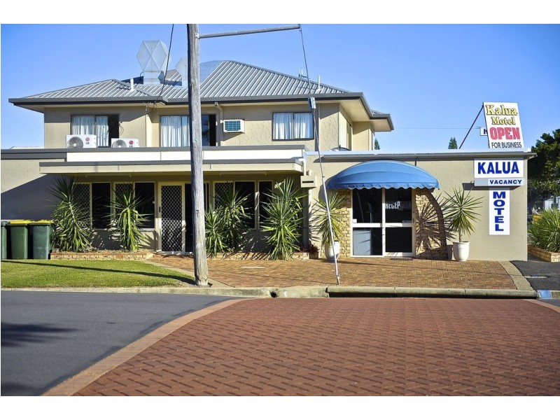 4a Hinkler Avenue, Bundaberg North QLD 4670