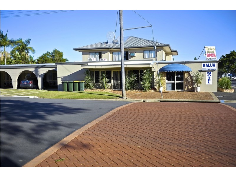 4a Hinkler Avenue, Bundaberg North QLD 4670