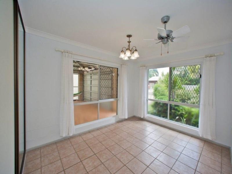 39 Sunset Dr, Thabeban QLD 4670