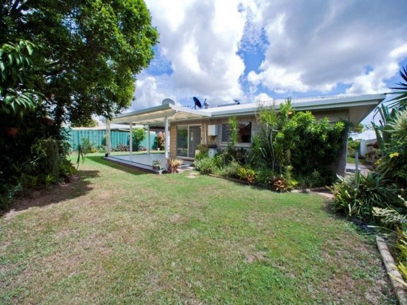 39 Sunset Dr, Thabeban QLD 4670