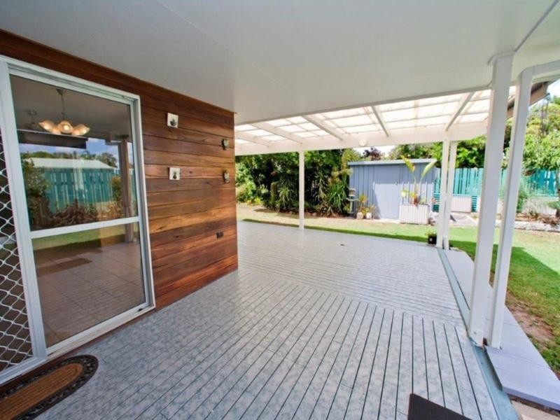 39 Sunset Dr, Thabeban QLD 4670