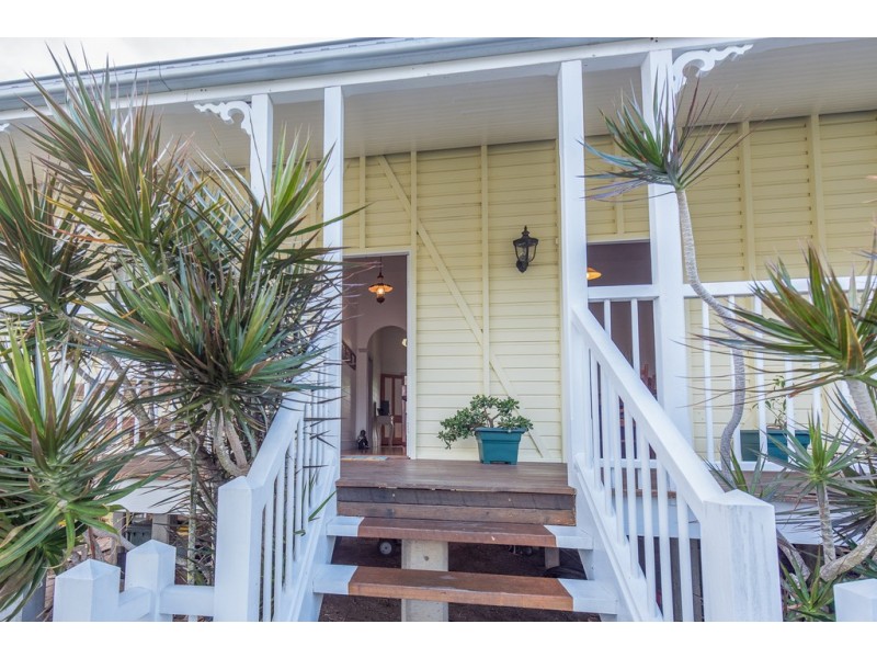 48 Elliott Street, Gin Gin QLD 4671