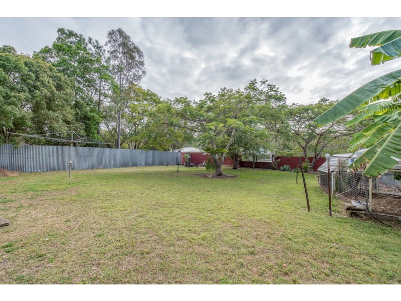48 Elliott Street, Gin Gin QLD 4671