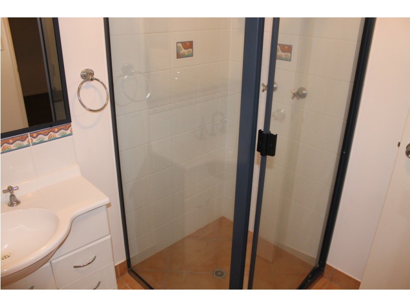 124 Clearview Avenue, Thabeban QLD 4670