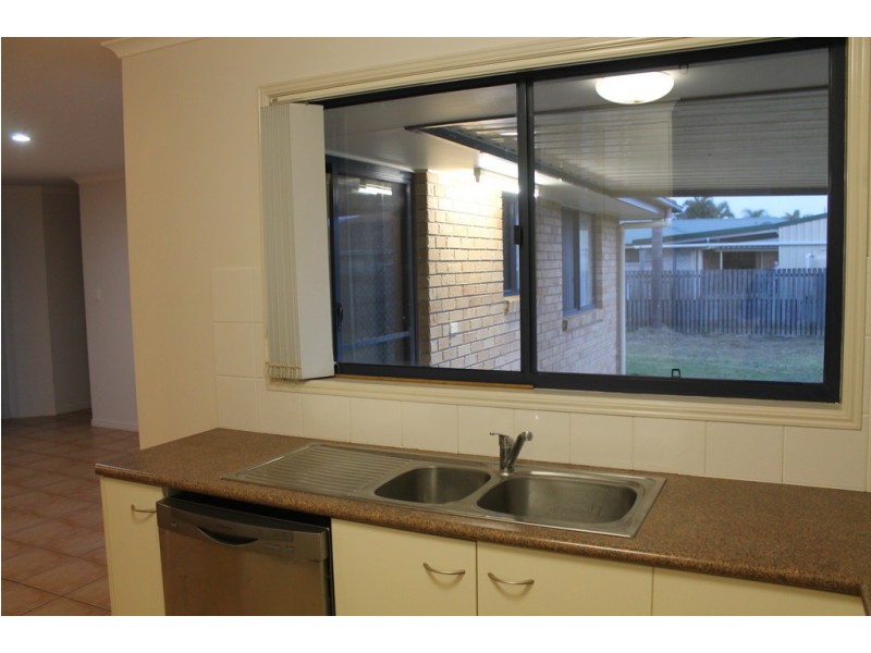 124 Clearview Avenue, Thabeban QLD 4670