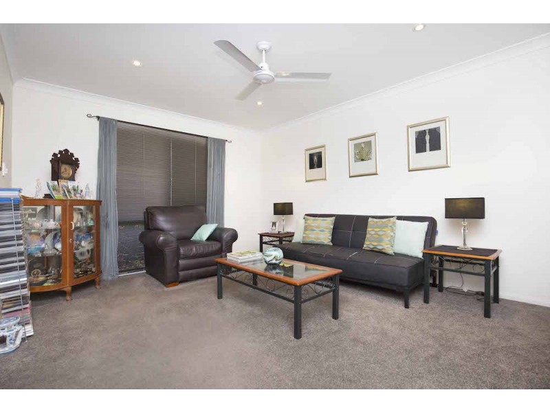 2 Banner Court, Branyan QLD 4670