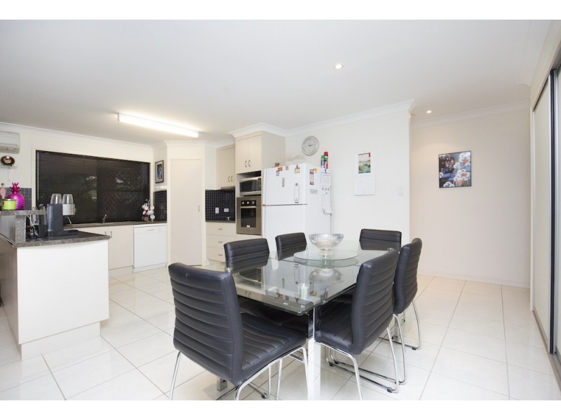 2 Banner Court, Branyan QLD 4670