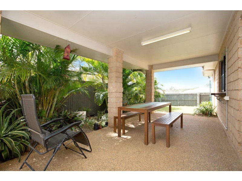 2 Banner Court, Branyan QLD 4670