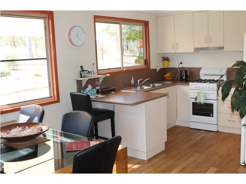 82 Bishops Road, Dalysford QLD 4671