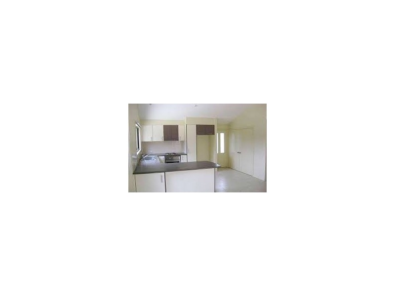 2/12 Elliott Street, Gin Gin QLD 4671