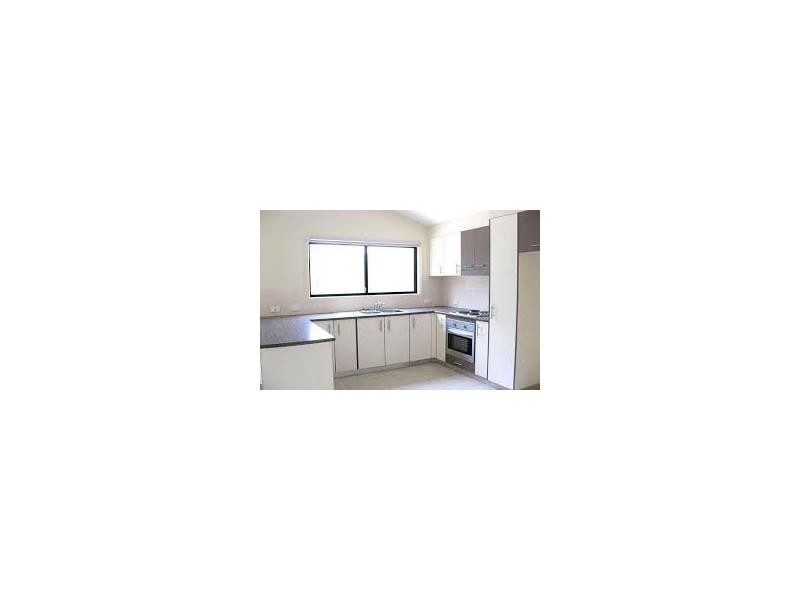 2/12 Elliott Street, Gin Gin QLD 4671