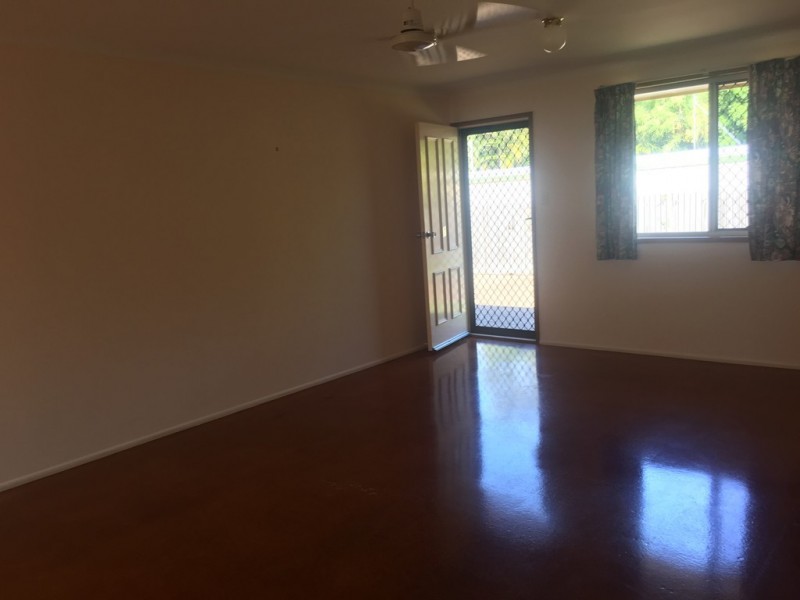 1/4 Cleary Street, Millbank QLD 4670