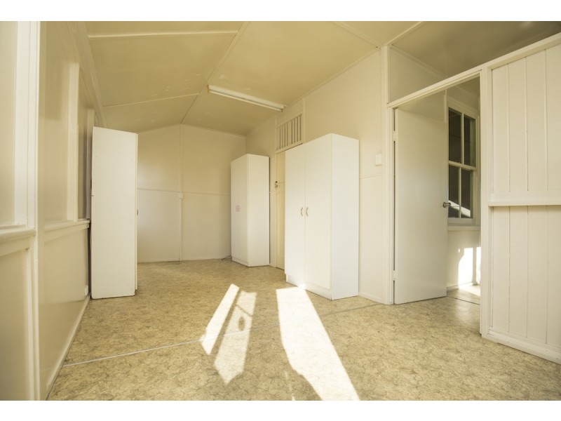 6 Moore Street, Elliott Heads QLD 4670