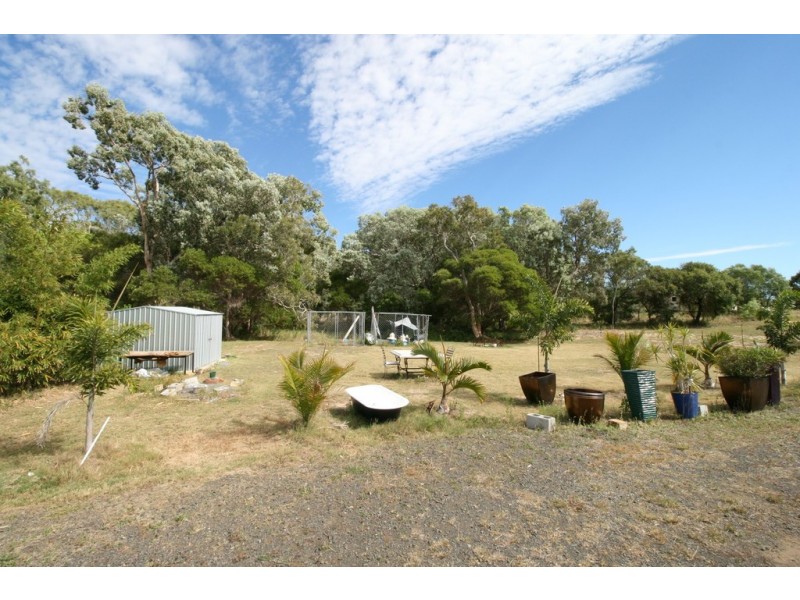 26 Sylvan Drive, Moore Park Beach QLD 4670