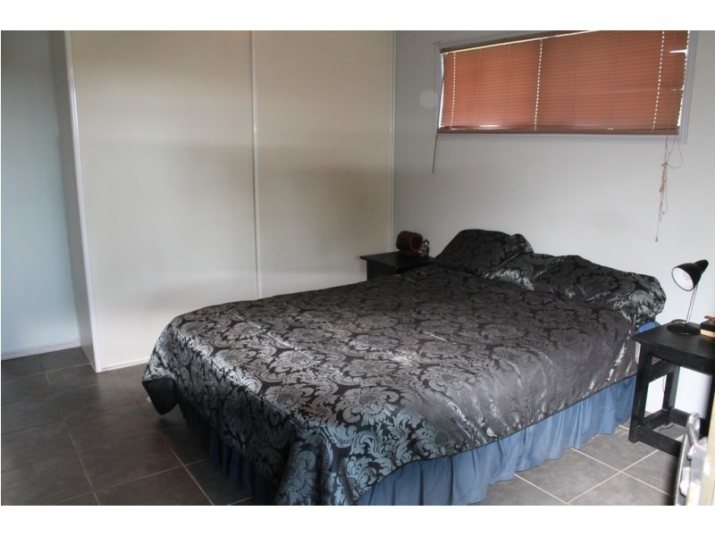 85 Michelles Road, Horse Camp QLD 4671