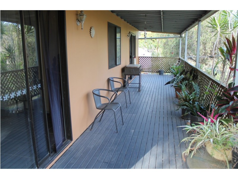 85 Michelles Road, Horse Camp QLD 4671