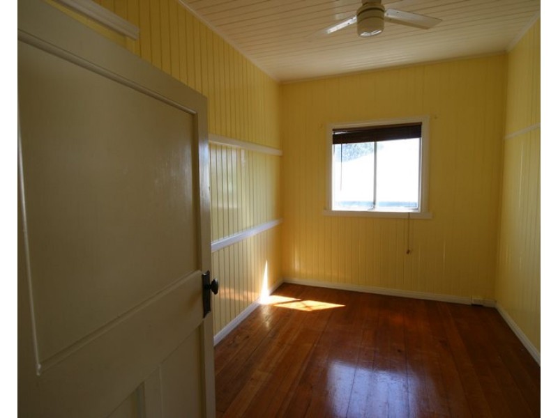 61 Crofton Street, Bundaberg West QLD 4670