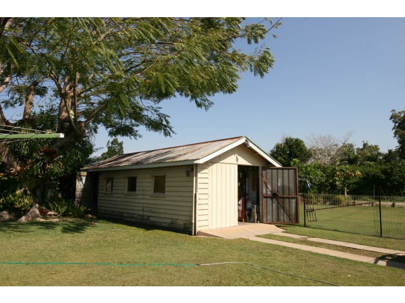 15 Laack Street, Kepnock QLD 4670