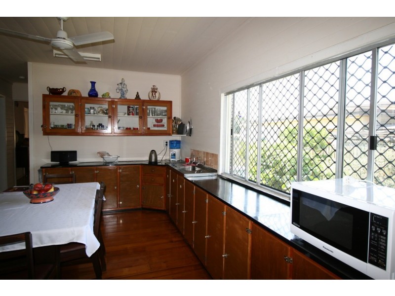15 Laack Street, Kepnock QLD 4670