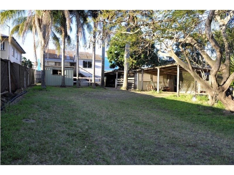 18 and 18a Scotland Street, Bundaberg East QLD 4670