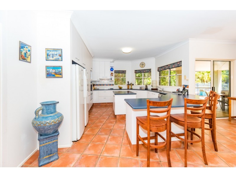 207 Sylvan Drive, Moore Park Beach QLD 4670