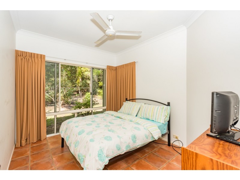 207 Sylvan Drive, Moore Park Beach QLD 4670
