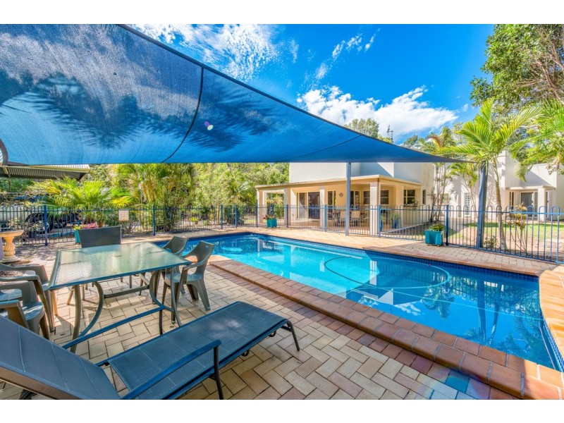 207 Sylvan Drive, Moore Park Beach QLD 4670