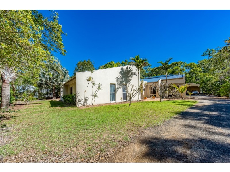 207 Sylvan Drive, Moore Park Beach QLD 4670