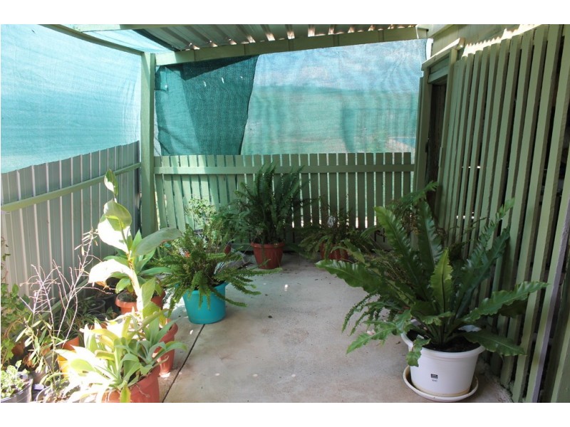 11 Main Street, Cloyna QLD 4605